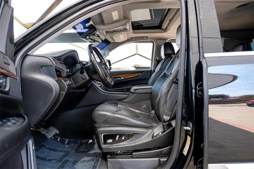 2020 Cadillac Escalade ESV Luxury