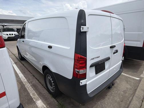 Arctic White 2023 Mercedes-Benz Metris Base