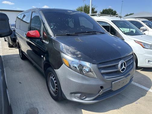 2019 Mercedes-Benz Metris Base