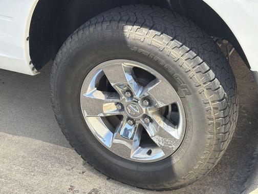 Bright White Clearcoat 2022 RAM 1500 Tradesman