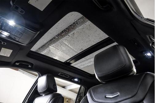 2021 Cadillac XT6 Luxury FWD