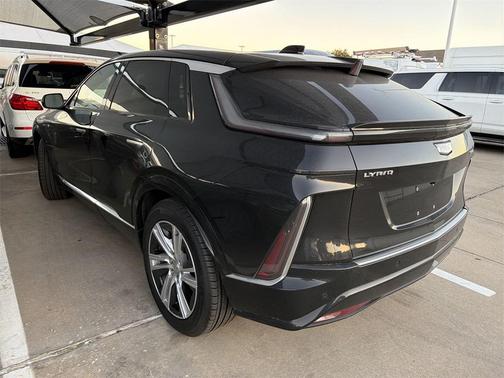 2024 Cadillac LYRIQ Tech