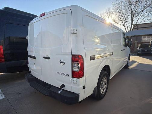 2017 Nissan NV Cargo NV2500 HD SV V6