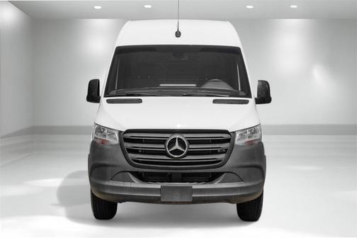 2023 Mercedes-Benz Sprinter 2500 Standard Roof