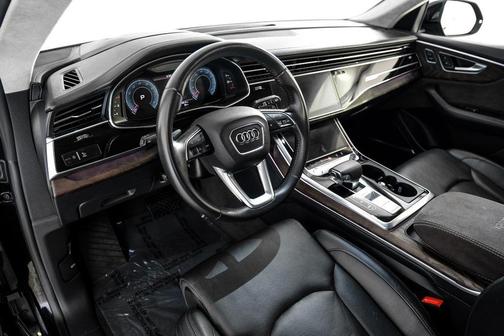 Orca Black Metallic 2019 Audi Q8 3.0T Premium