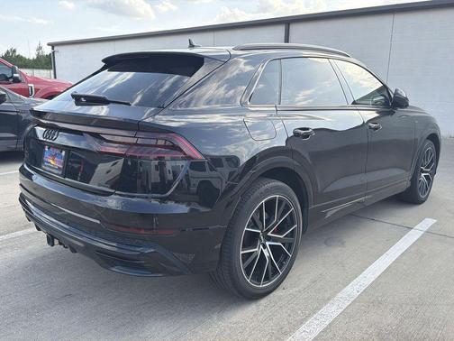 Orca Black Metallic 2019 Audi Q8 3.0T Premium