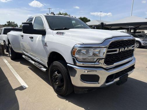 Bright White Clearcoat 2023 RAM 3500 Tradesman Crew Cab 4x4 8' Box