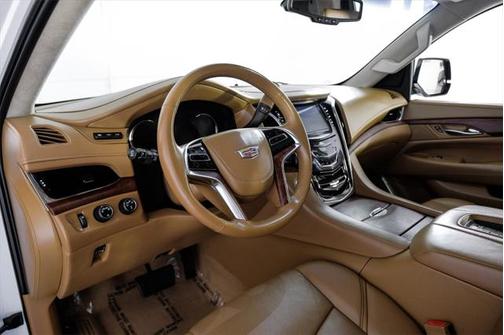 2016 Cadillac Escalade Platinum