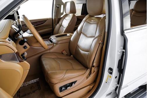 2016 Cadillac Escalade Platinum