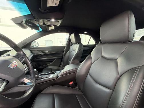 2024 Cadillac CT4 Luxury