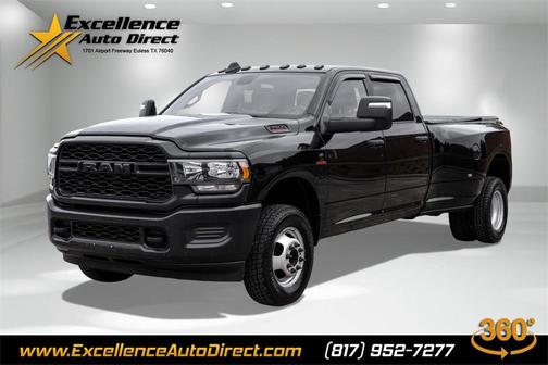2023 RAM 3500 Tradesman Crew Cab 4x4 8' Box