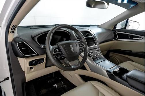 2019 Lincoln Nautilus Standard