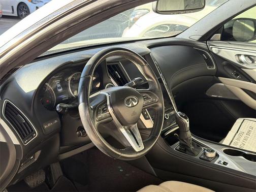 2017 INFINITI Q60 3.0T Premium