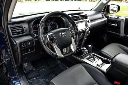 Nautical Blue Metallic 2014 Toyota 4Runner SR5