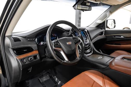 2018 Cadillac Escalade ESV Premium Luxury