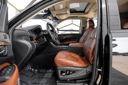 2018 Cadillac Escalade ESV Premium Luxury