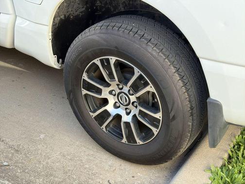 2021 Nissan Titan SV