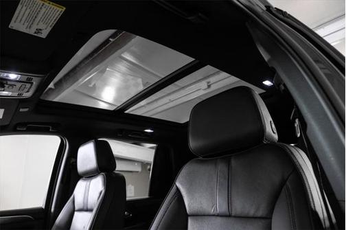 2022 Chevrolet Tahoe 2WD RST