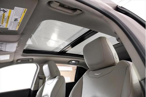 2023 Cadillac XT4 Luxury
