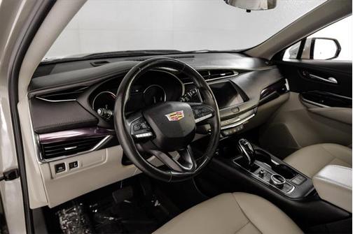 2023 Cadillac XT4 Luxury