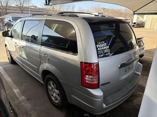 2010 Chrysler Town & Country Touring