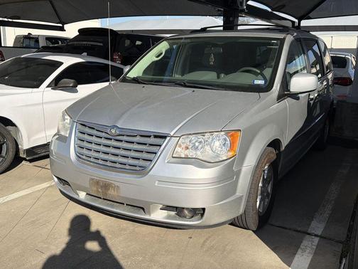 2010 Chrysler Town & Country Touring