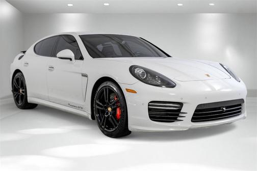 2014 Porsche Panamera GTS