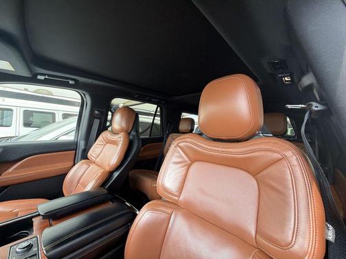 INFINITE BLACK 2020 Lincoln Navigator Reserve