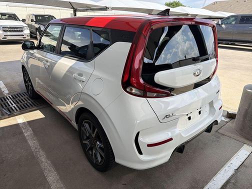 Clear White/Red Roof 2020 Kia Soul GT-Line