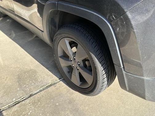 2016 Jeep Cherokee 75th Anniversary