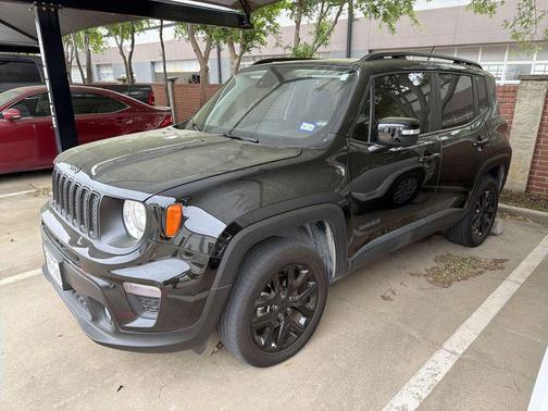 Black Clearcoat 2023 Jeep Renegade Altitude