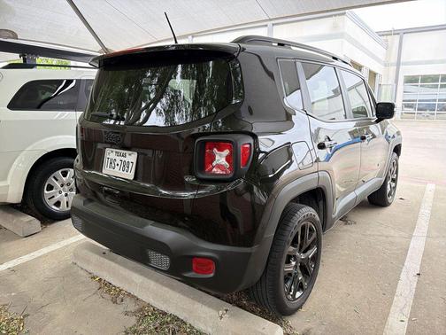 Black Clearcoat 2023 Jeep Renegade Altitude