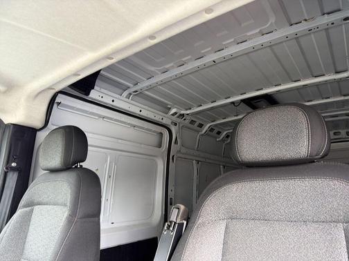 Bright White Clearcoat 2023 RAM ProMaster 2500 High Roof