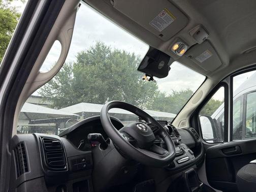 Bright White Clearcoat 2023 RAM ProMaster 2500 High Roof