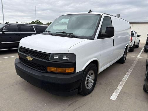 Summit White 2019 Chevrolet Express 2500 Work Van
