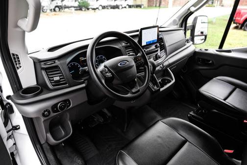 OXFORD WHITE 2020 Ford Transit-250 Base