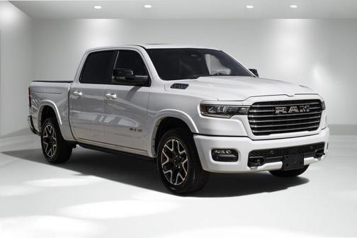 Bright White Clearcoat 2025 RAM 1500 Laramie