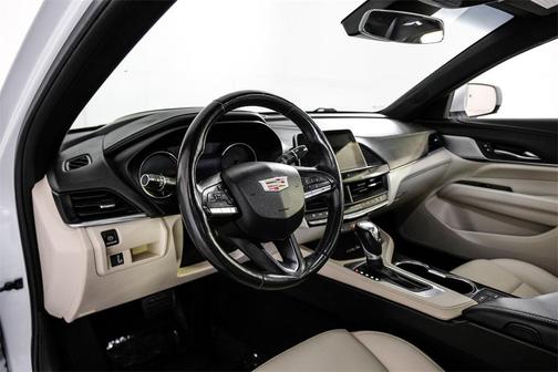 2021 Cadillac CT4 Luxury