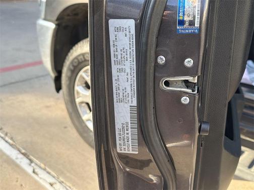 2020 RAM 2500 Laramie Crew Cab 4X4 6'4' Box