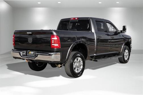 2020 RAM 2500 Laramie Crew Cab 4X4 6'4' Box