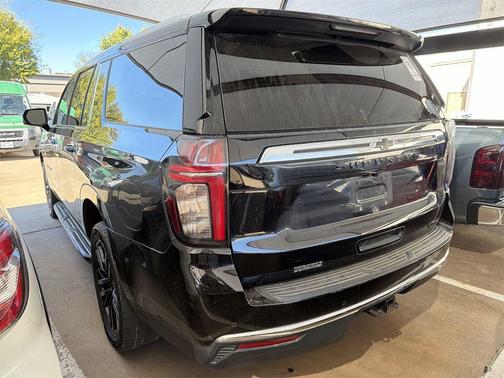 2022 Chevrolet Suburban LT