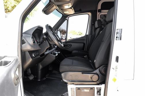 2022 Mercedes-Benz Sprinter 4500 High Roof V6