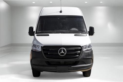 2022 Mercedes-Benz Sprinter 4500 High Roof V6