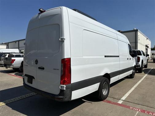 2022 Mercedes-Benz Sprinter 4500 High Roof V6