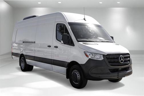 2022 Mercedes-Benz Sprinter 4500 High Roof V6