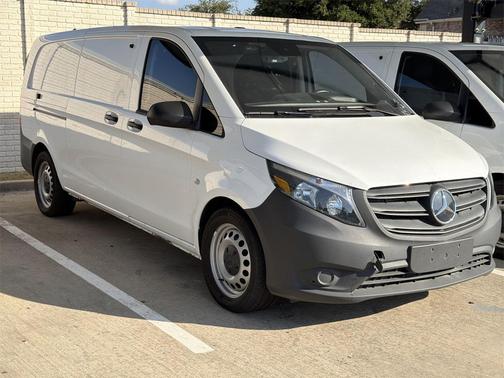 2023 Mercedes-Benz Metris Base