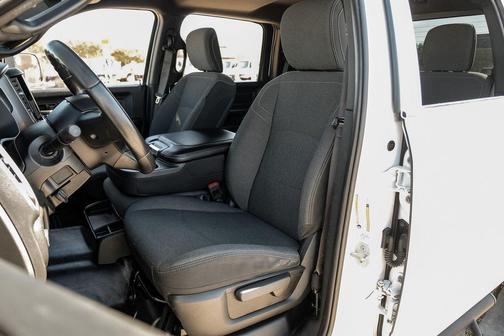 2021 RAM 2500 Tradesman Crew Cab 4x4 6'4' Box