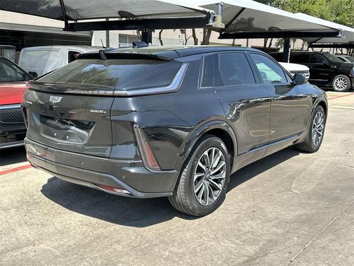2024 Cadillac LYRIQ Sport