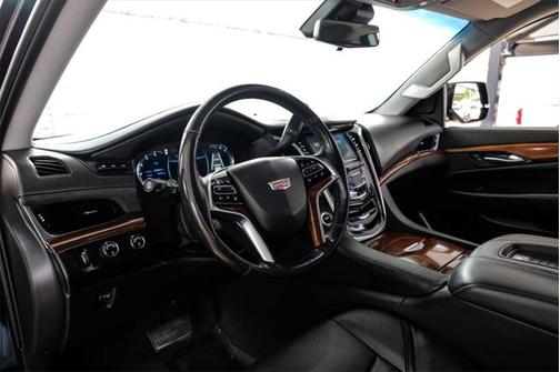 2019 Cadillac Escalade ESV Premium Luxury