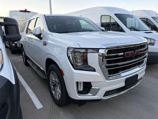 2022 GMC Yukon XL SLT